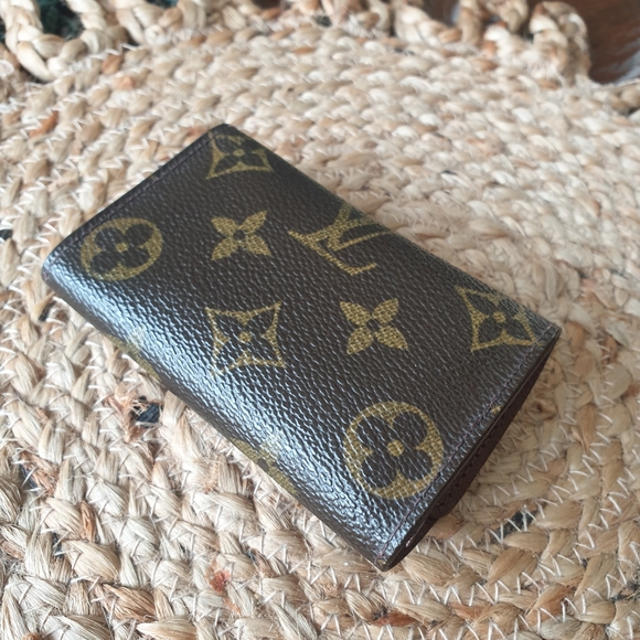 LV key holder - Picture 2 of 8